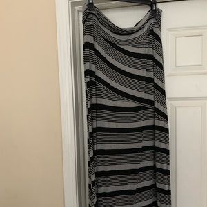 INC maxi skirt black and gray